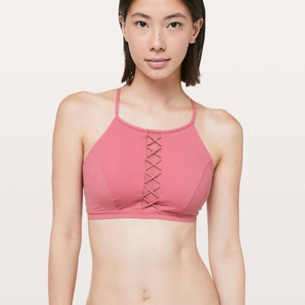 NWT Lululemon Shoreline Swim Top